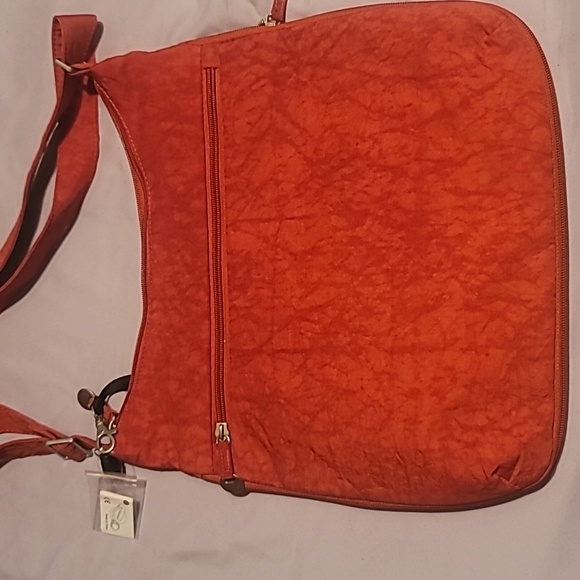 Red Travelon Traveling Bag New - Picture 3 of 4